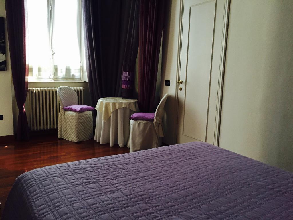 Bed and Breakfast Il Giardino Nascosto Busto Arsizio Pokoj fotografie